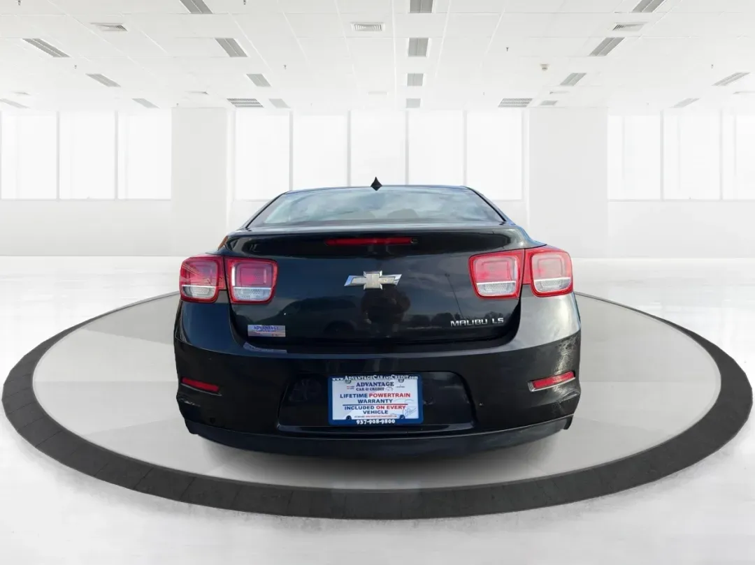 2014 Chevrolet Malibu 1LS (1G11B5SL3EF) with an ECOTEC 2.5L I-4 gasoline direct injection engine, located at 1230 East Main St, Xenia, OH, 45385, (937) 908-9800, 39.688026, -83.910172 - Discover the perfect blend of style, comfort, and performance with the 2014 Chevrolet Malibu 1LS, now available at Advantage Car and Credit in Xenia, OH! If you're seeking a dependable vehicle for your daily commute, weekend getaways, or family outings, this sedan is designed to meet your needs. Wit - Photo#3