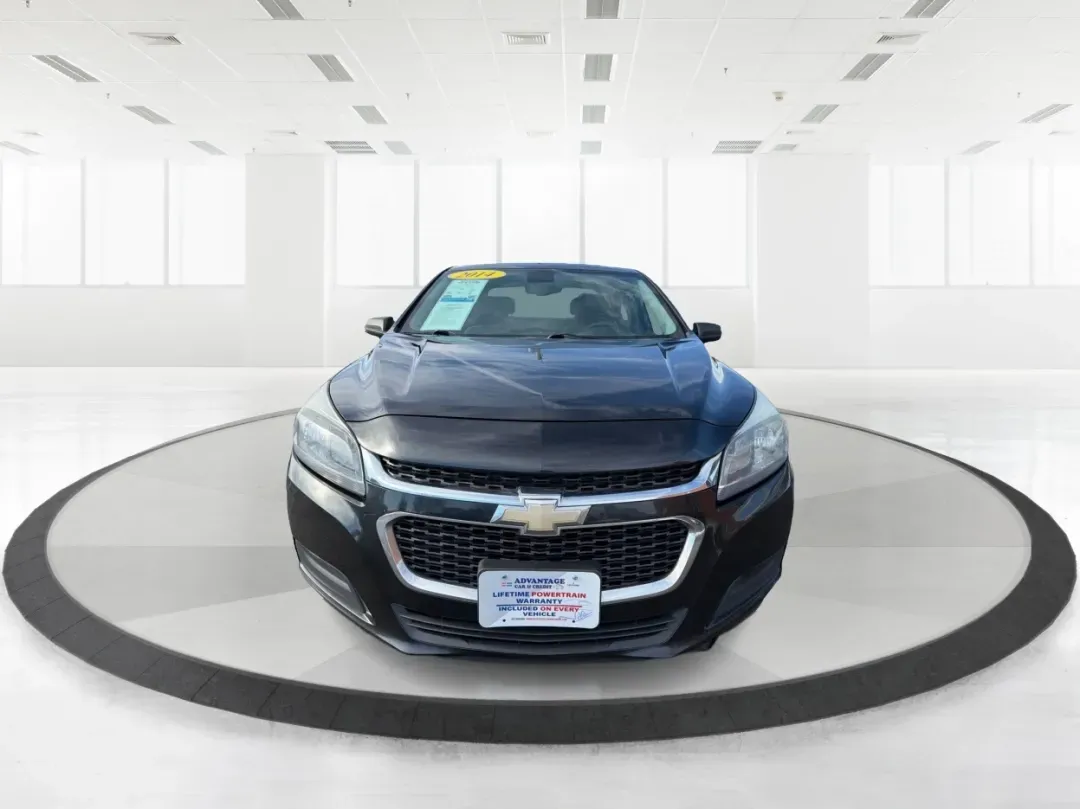 2014 Chevrolet Malibu 1LS (1G11B5SL3EF) with an ECOTEC 2.5L I-4 gasoline direct injection engine, located at 1230 East Main St, Xenia, OH, 45385, (937) 908-9800, 39.688026, -83.910172 - Discover the perfect blend of style, comfort, and performance with the 2014 Chevrolet Malibu 1LS, now available at Advantage Car and Credit in Xenia, OH! If you're seeking a dependable vehicle for your daily commute, weekend getaways, or family outings, this sedan is designed to meet your needs. Wit - Photo#7