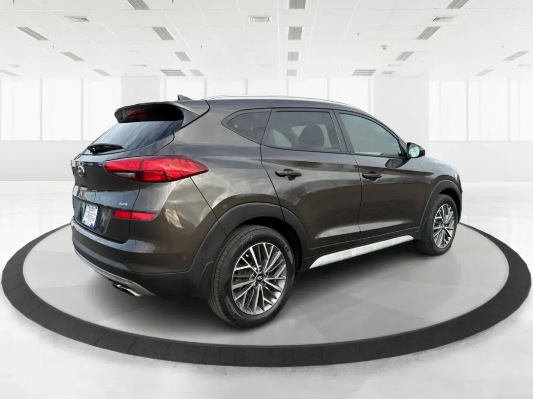 2019 Hyundai Tucson SEL (KM8J3CAL6KU) with an Theta 2.4L I-4 gasoline direct injection engine, located at 1184 Kauffman Ave, Fairborn, OH, 45324, (937) 908-9800, 39.807072, -84.030914 - 2019 Hyundai Tucson SEL - Photo#2