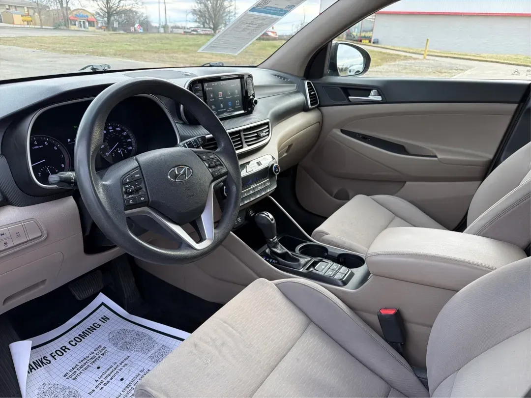 2019 Hyundai Tucson SEL (KM8J3CAL6KU) with an Theta 2.4L I-4 gasoline direct injection engine, located at 1184 Kauffman Ave, Fairborn, OH, 45324, (937) 908-9800, 39.807072, -84.030914 - 2019 Hyundai Tucson SEL - Photo#9
