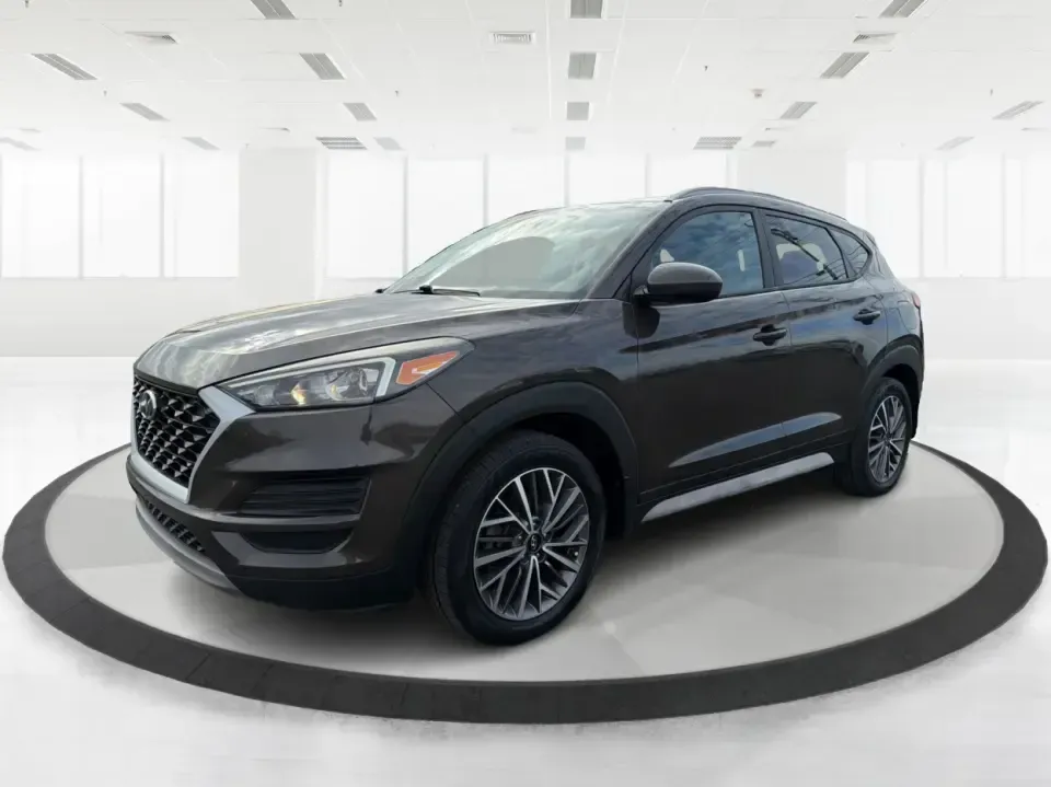 2019 Hyundai Tucson SEL (KM8J3CAL6KU) with an Theta 2.4L I-4 gasoline direct injection engine, 6A transmission, located at 1230 East Main St, Xenia, OH, 45385, (937) 908-9800, 39.688026, -83.910172 - 2019 Hyundai Tucson SEL - Photo#8