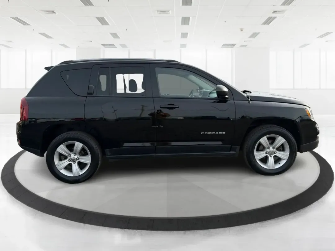 2016 Jeep Compass Sport (1C4NJDBB2GD) with an 2.4L I-4 DOHC engine, located at 1184 Kauffman Ave, Fairborn, OH, 45324, (937) 908-9800, 39.807072, -84.030914 - 2016 Jeep Compass Sport - Photo#1