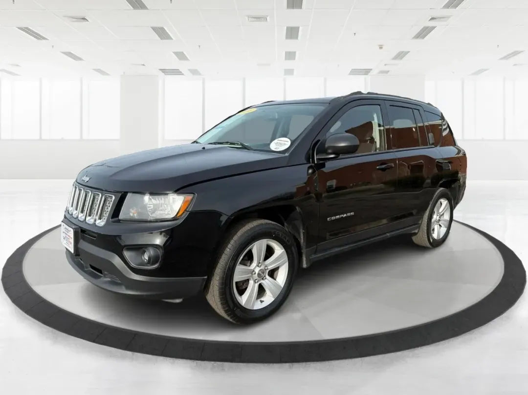 2016 Jeep Compass Sport (1C4NJDBB2GD) with an 2.4L I-4 DOHC engine, located at 1184 Kauffman Ave, Fairborn, OH, 45324, (937) 908-9800, 39.807072, -84.030914 - 2016 Jeep Compass Sport - Photo#8