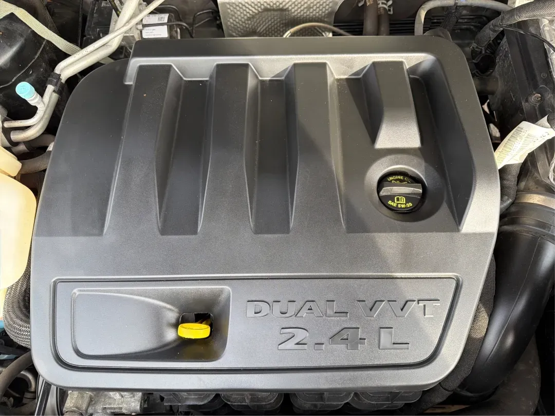 2016 Jeep Compass Sport (1C4NJDBB2GD) with an 2.4L I-4 DOHC engine, located at 1184 Kauffman Ave, Fairborn, OH, 45324, (937) 908-9800, 39.807072, -84.030914 - 2016 Jeep Compass Sport - Photo#11