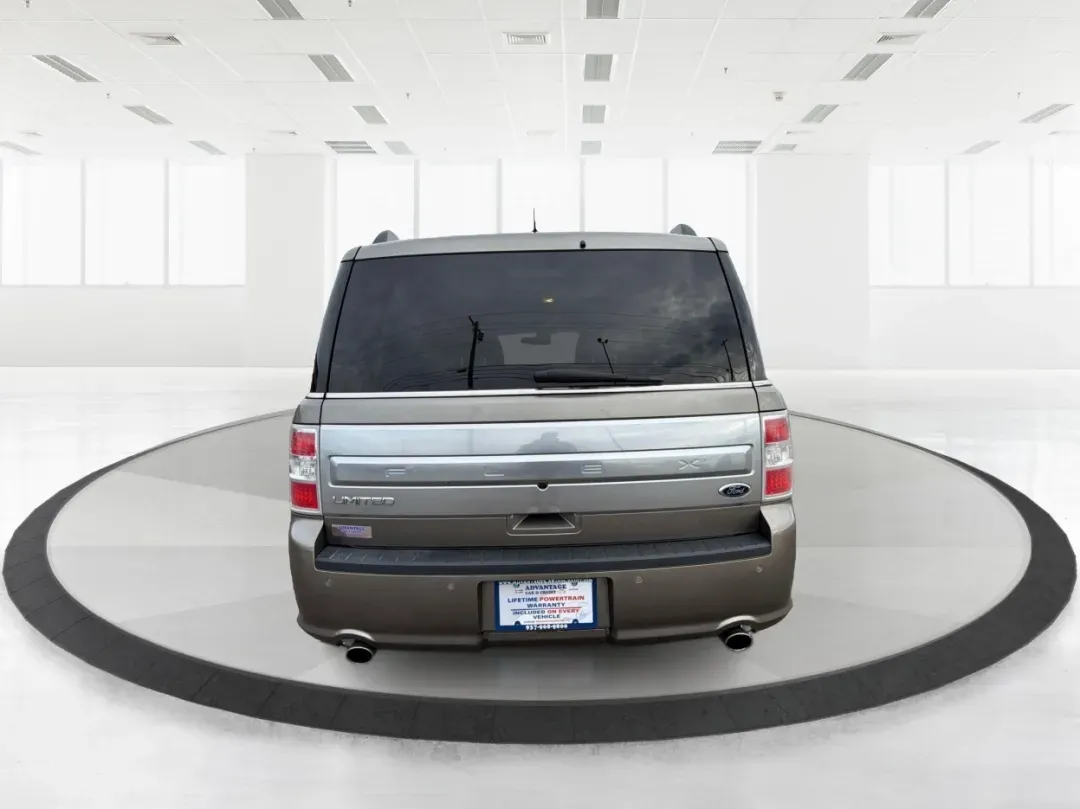 2014 Ford Flex Limited (2FMGK5D89EB) with an 3.5L V-6 DOHC engine, located at 401 Woodman Dr, Riverside, OH, 45431, (937) 908-9800, 39.760899, -84.123421 - Are you ready to upgrade your lifestyle with a reliable vehicle that accommodates both family adventures and daily commutes? Look no further than this stunning 2014 Ford Flex Limited, available now at Advantage Car and Credit in Moraine, OH. With its spacious interior, versatile cargo capacity, and - Photo#3