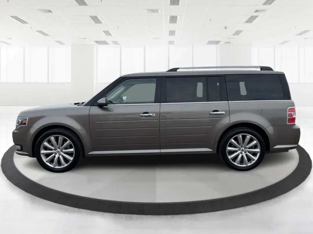 2014 Ford Flex Limited (2FMGK5D89EB) with an 3.5L V-6 DOHC engine, located at 401 Woodman Dr, Riverside, OH, 45431, (937) 908-9800, 39.760899, -84.123421 - Are you ready to upgrade your lifestyle with a reliable vehicle that accommodates both family adventures and daily commutes? Look no further than this stunning 2014 Ford Flex Limited, available now at Advantage Car and Credit in Moraine, OH. With its spacious interior, versatile cargo capacity, and - Photo#5