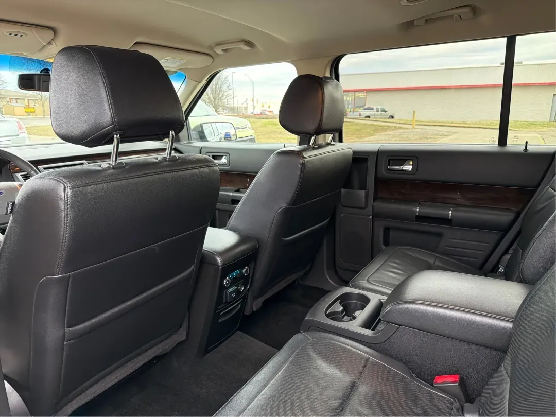 2014 Ford Flex Limited (2FMGK5D89EB) with an 3.5L V-6 DOHC engine, located at 401 Woodman Dr, Riverside, OH, 45431, (937) 908-9800, 39.760899, -84.123421 - Are you ready to upgrade your lifestyle with a reliable vehicle that accommodates both family adventures and daily commutes? Look no further than this stunning 2014 Ford Flex Limited, available now at Advantage Car and Credit in Moraine, OH. With its spacious interior, versatile cargo capacity, and - Photo#10