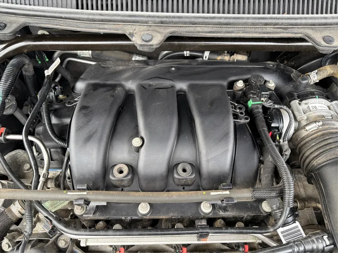 2014 Ford Flex Limited (2FMGK5D89EB) with an 3.5L V-6 DOHC engine, located at 401 Woodman Dr, Riverside, OH, 45431, (937) 908-9800, 39.760899, -84.123421 - Are you ready to upgrade your lifestyle with a reliable vehicle that accommodates both family adventures and daily commutes? Look no further than this stunning 2014 Ford Flex Limited, available now at Advantage Car and Credit in Moraine, OH. With its spacious interior, versatile cargo capacity, and - Photo#11