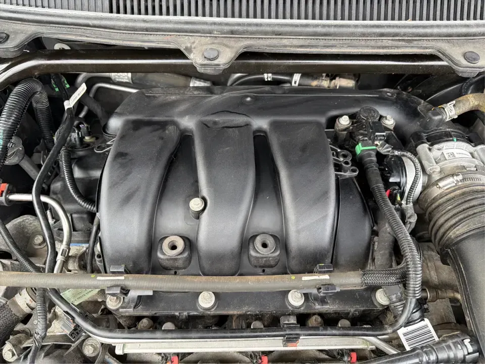 2014 Ford Flex Limited (2FMGK5D89EB) with an 3.5L V-6 DOHC engine, 6-Speed Automatic Overdrive transmission, located at 1184 Kauffman Ave, Fairborn, OH, 45324, (937) 908-9800, 39.807072, -84.030914 - Are you ready to upgrade your lifestyle with a reliable vehicle that accommodates both family adventures and daily commutes? Look no further than this stunning 2014 Ford Flex Limited, available now at Advantage Car and Credit in Moraine, OH. With its spacious interior, versatile cargo capacity, and - Photo#11