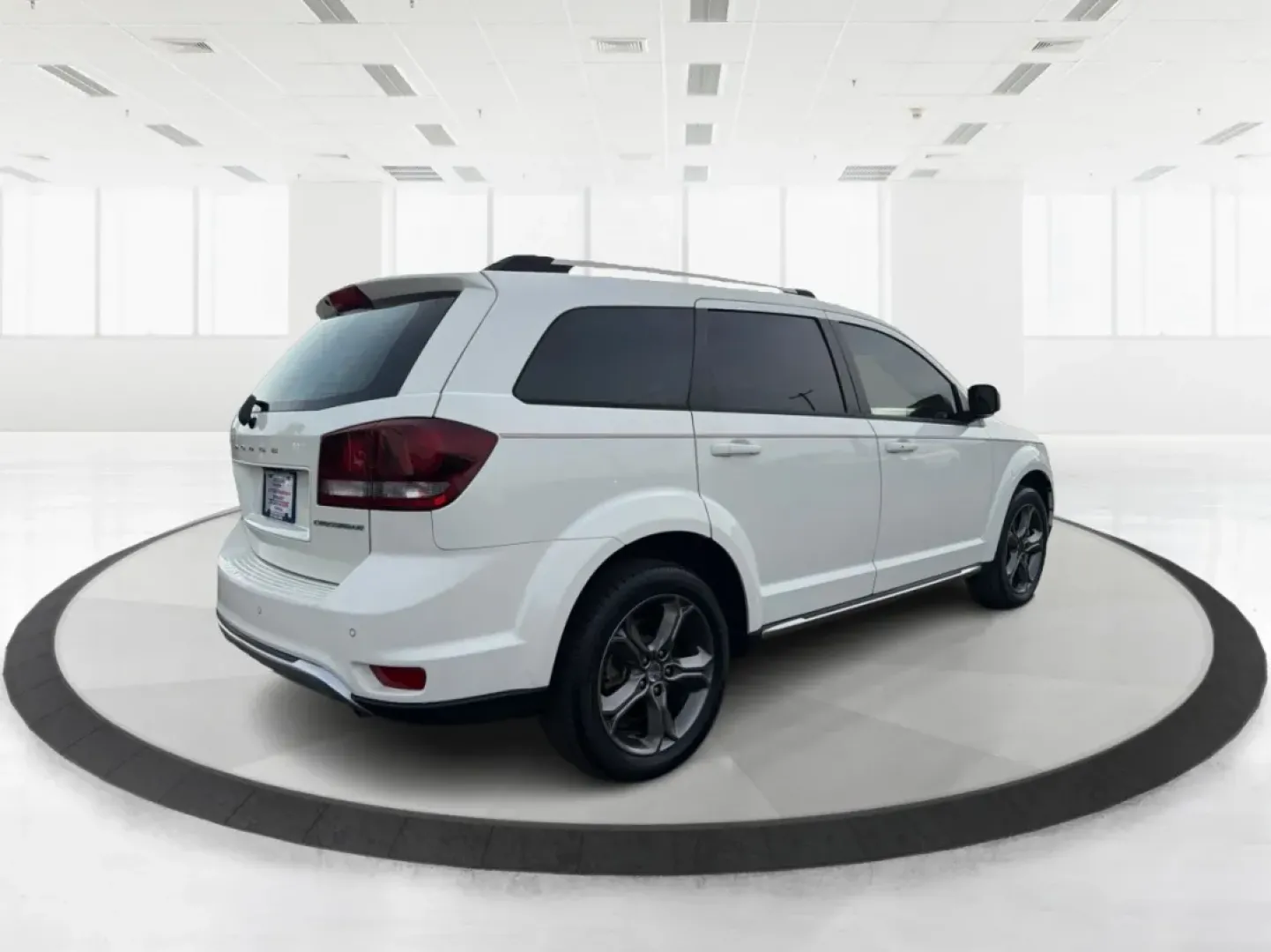 2018 Dodge Journey Crossroad FWD (3C4PDCGBXJT) with an 2.4L L4 DOHC 16V engine, 4-Speed Automatic transmission, located at 1951 S Dayton Lakeview Rd., New Carlisle, OH, 45344, (937) 908-9800, 39.890999, -84.050255 - **Discover Your Next Adventure with the 2018 Dodge Journey at Advantage Car and Credit!** <br /> <br /> Are you in the market for a reliable SUV that can comfortably accommodate your family, handle your daily commute, and take you on unforgettable weekend adventures? Look no further than the 2018 Do - Photo#2