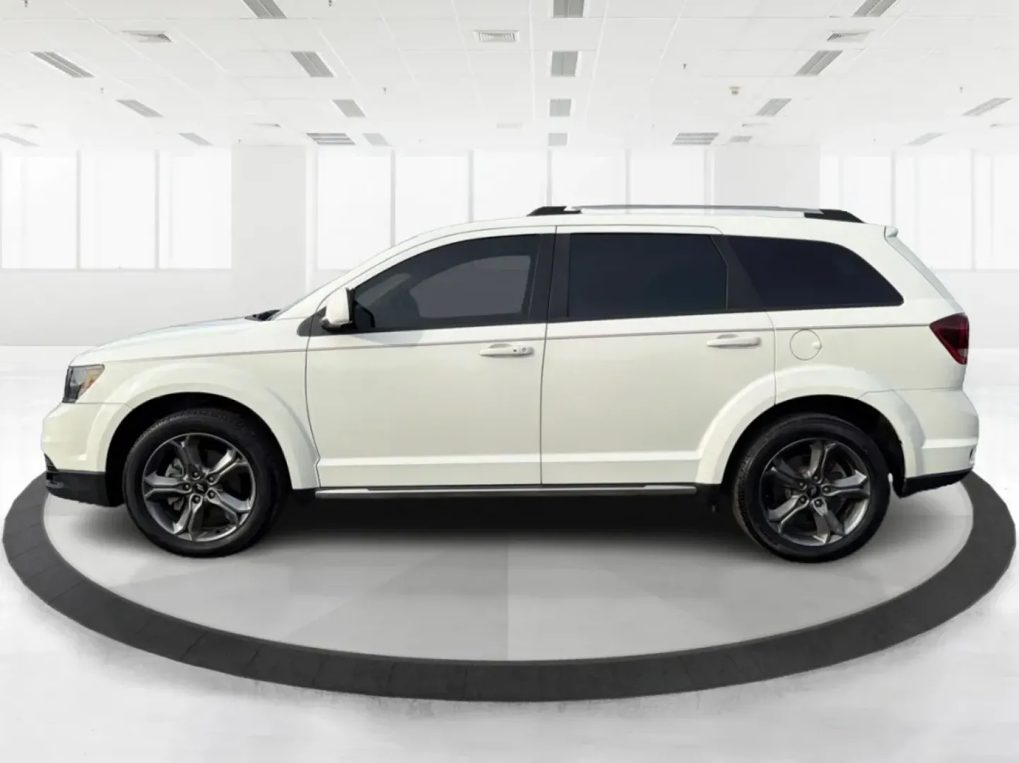 2018 Dodge Journey Crossroad FWD (3C4PDCGBXJT) with an 2.4L L4 DOHC 16V engine, 4-Speed Automatic transmission, located at 1951 S Dayton Lakeview Rd., New Carlisle, OH, 45344, (937) 908-9800, 39.890999, -84.050255 - **Discover Your Next Adventure with the 2018 Dodge Journey at Advantage Car and Credit!** <br /> <br /> Are you in the market for a reliable SUV that can comfortably accommodate your family, handle your daily commute, and take you on unforgettable weekend adventures? Look no further than the 2018 Do - Photo#5