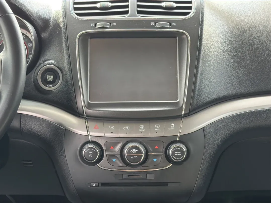 2018 Dodge Journey Crossroad FWD (3C4PDCGBXJT) with an 2.4L L4 DOHC 16V engine, 4-Speed Automatic transmission, located at 1951 S Dayton Lakeview Rd., New Carlisle, OH, 45344, (937) 908-9800, 39.890999, -84.050255 - 2018 Dodge Journey Crossroad FWD - Photo#13