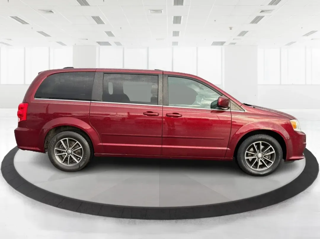 2017 Dodge Grand Caravan SXT (2C4RDGCG2HR) with an Pentastar 3.6L V-6 DOHC engine, located at 1951 S Dayton Lakeview Rd., New Carlisle, OH, 45344, (937) 908-9800, 39.890999, -84.050255 - Are you ready to elevate your family adventures or daily commutes with a vehicle that combines space, comfort, and reliability? Look no further than the 2017 Dodge Grand Caravan SXT, now available at Advantage Car and Credit in New Carlisle, OH. This versatile passenger van is perfect for growing fa - Photo#1