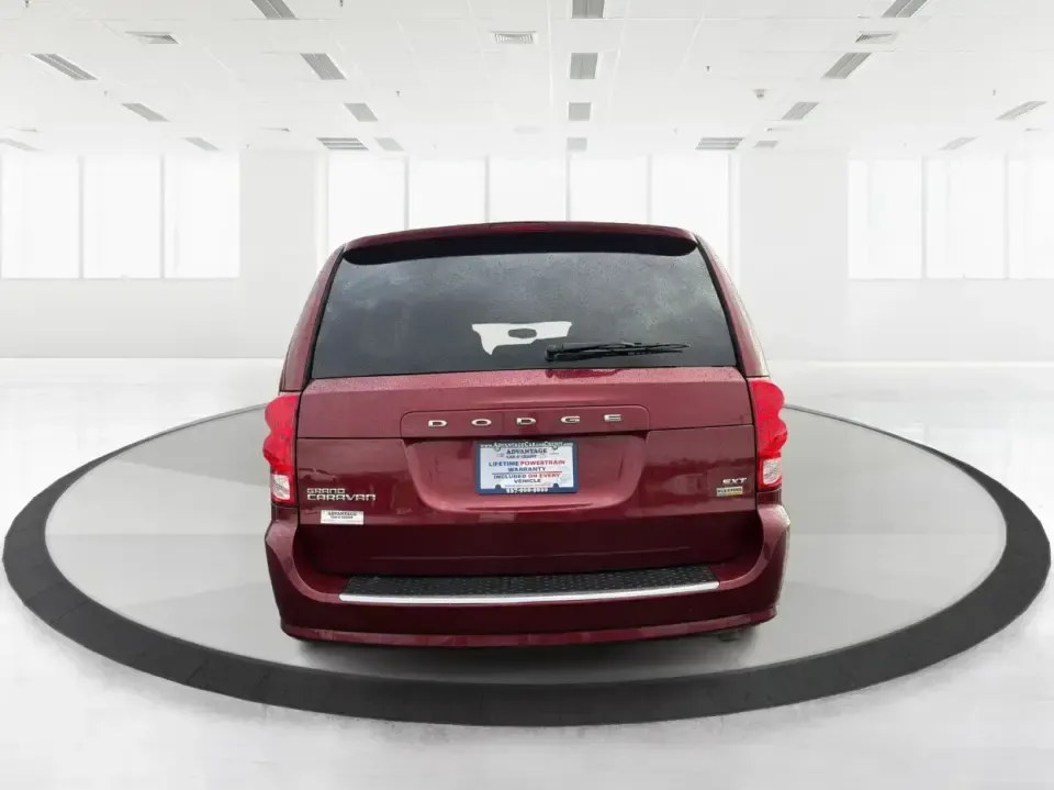 2017 Dodge Grand Caravan SXT (2C4RDGCG2HR) with an Pentastar 3.6L V-6 DOHC engine, 6A transmission, located at 1951 S Dayton Lakeview Rd., New Carlisle, OH, 45344, (937) 908-9800, 39.890999, -84.050255 - Are you ready to elevate your family adventures or daily commutes with a vehicle that combines space, comfort, and reliability? Look no further than the 2017 Dodge Grand Caravan SXT, now available at Advantage Car and Credit in New Carlisle, OH. This versatile passenger van is perfect for growing fa - Photo#3