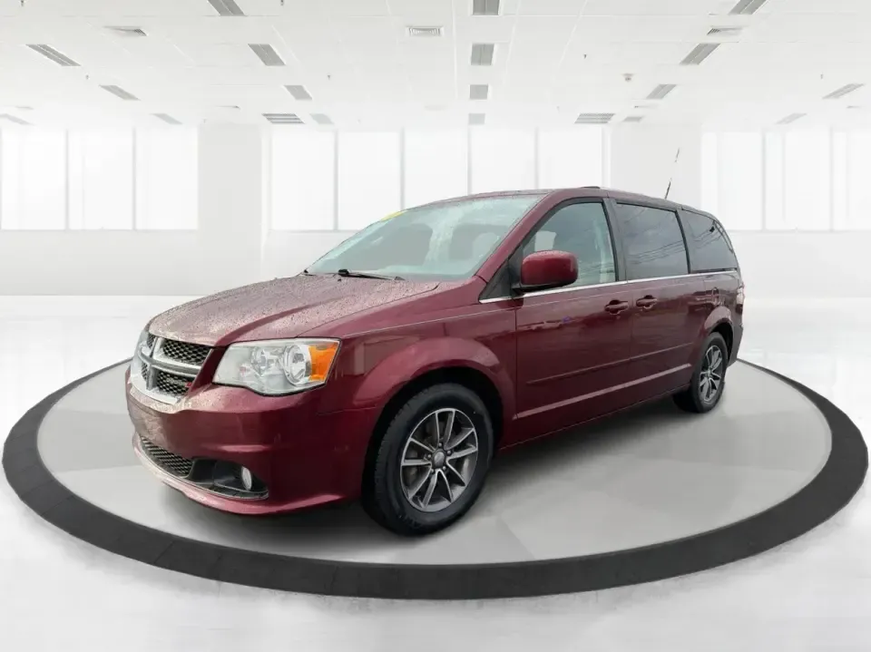 2017 Dodge Grand Caravan SXT (2C4RDGCG2HR) with an Pentastar 3.6L V-6 DOHC engine, 6A transmission, located at 1184 Kauffman Ave, Fairborn, OH, 45324, (937) 908-9800, 39.807072, -84.030914 - Are you ready to elevate your family adventures or daily commutes with a vehicle that combines space, comfort, and reliability? Look no further than the 2017 Dodge Grand Caravan SXT, now available at Advantage Car and Credit in New Carlisle, OH. This versatile passenger van is perfect for growing fa - Photo#8