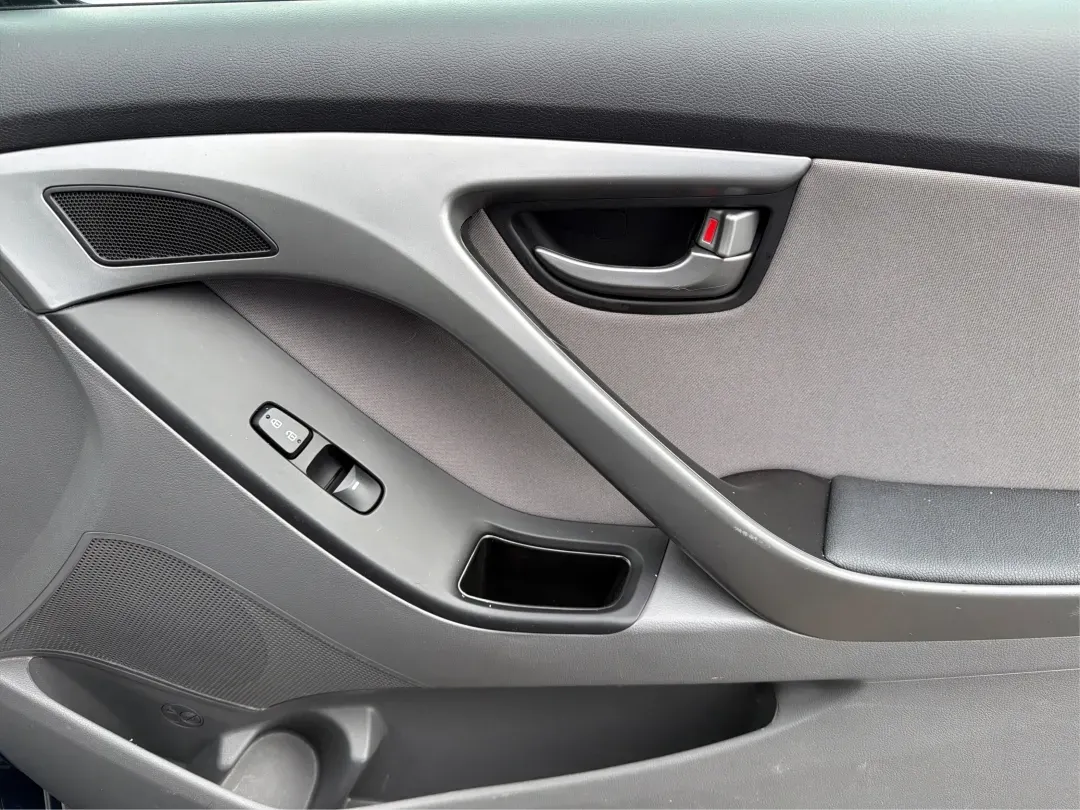 2016 Hyundai Elantra SE (KMHDH4AE9GU) with an Nu 1.8L I-4 DOHC engine, located at 1951 S Dayton Lakeview Rd., New Carlisle, OH, 45344, (937) 908-9800, 39.890999, -84.050255 - 2016 Hyundai Elantra SE - Photo#17