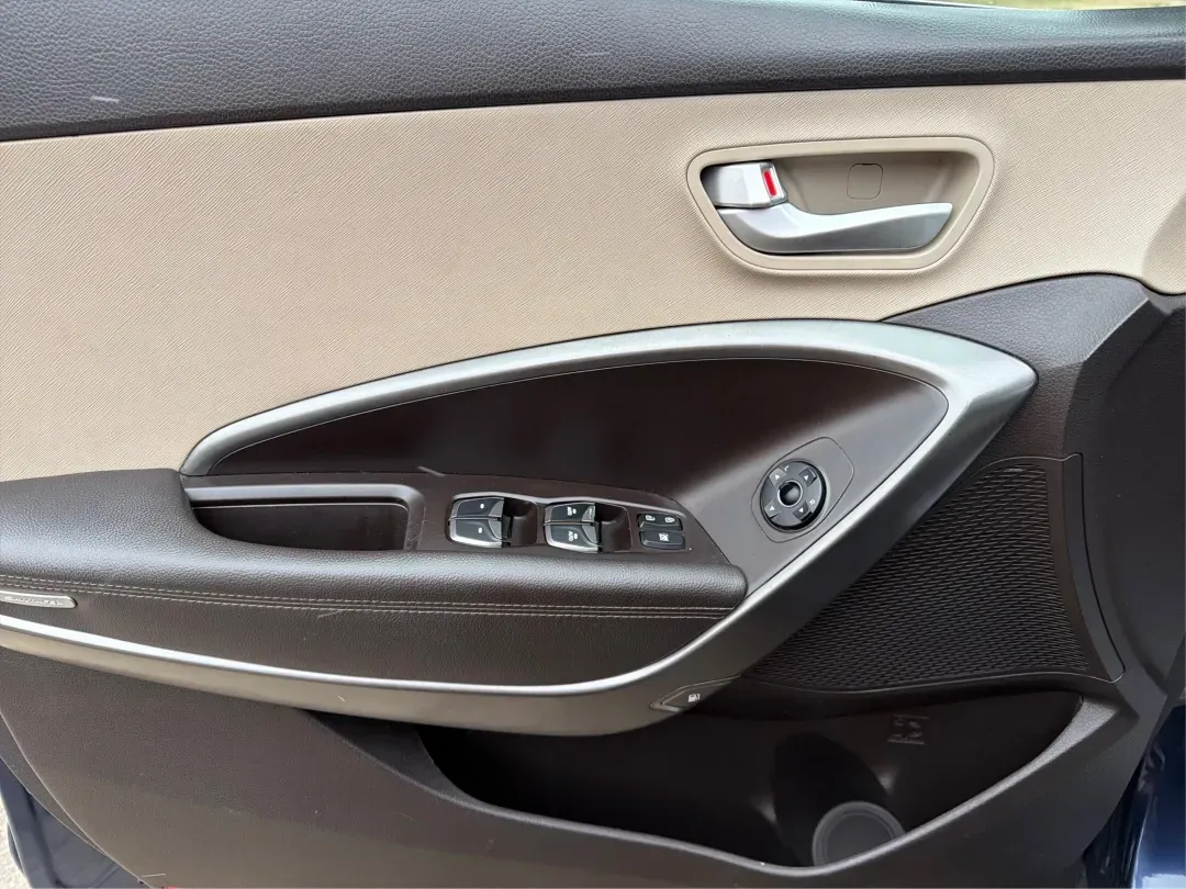 2017 Hyundai Santa Fe 2.4L (5XYZTDLB6HG) with an Theta II 2.4L I-4 gasoline direct injection engine, located at 1099 N County Rd 25A, Troy, OH, 45373, (937) 908-9800, 40.057079, -84.212883 - **Experience Adventure and Comfort with the 2017 Hyundai Santa Fe at Advantage Car and Credit - Troy!**<br /> <br /> Are you searching for the perfect vehicle that accommodates your active lifestyle? Look no further! The 2017 Hyundai Santa Fe is the ideal SUV for families on the go, weekend adventur - Photo#17