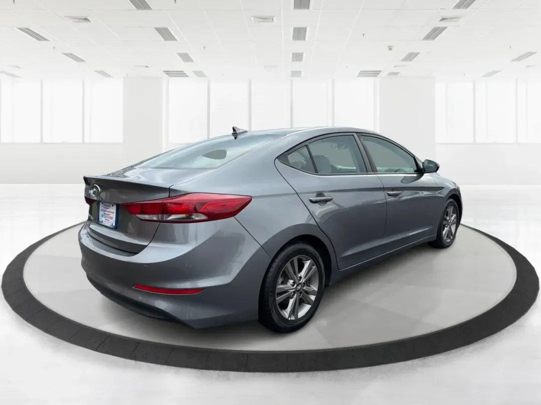 2018 Hyundai Elantra SEL (5NPD84LF2JH) with an Nu 2L I-4 DOHC engine, located at 1099 N County Rd 25A, Troy, OH, 45373, (937) 908-9800, 40.057079, -84.212883 - **Discover Your Next Adventure with the 2018 Hyundai Elantra SEL at Advantage Car and Credit - Troy**<br /> <br /> Are you in search of a reliable and stylish sedan for your daily commute, family outings, or weekend getaways? Look no further than the 2018 Hyundai Elantra SEL, available now at Advant - Photo#2