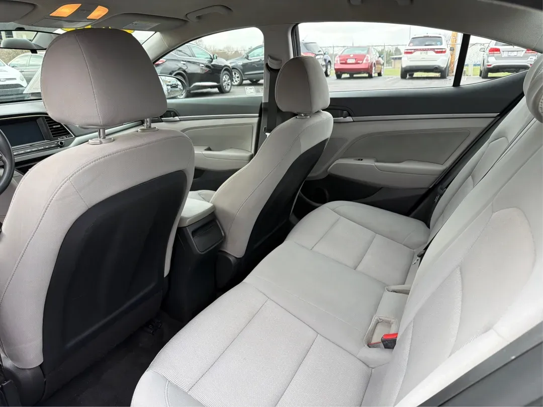 2018 Hyundai Elantra SEL (5NPD84LF2JH) with an Nu 2L I-4 DOHC engine, located at 1099 N County Rd 25A, Troy, OH, 45373, (937) 908-9800, 40.057079, -84.212883 - **Discover Your Next Adventure with the 2018 Hyundai Elantra SEL at Advantage Car and Credit - Troy**<br /> <br /> Are you in search of a reliable and stylish sedan for your daily commute, family outings, or weekend getaways? Look no further than the 2018 Hyundai Elantra SEL, available now at Advant - Photo#10