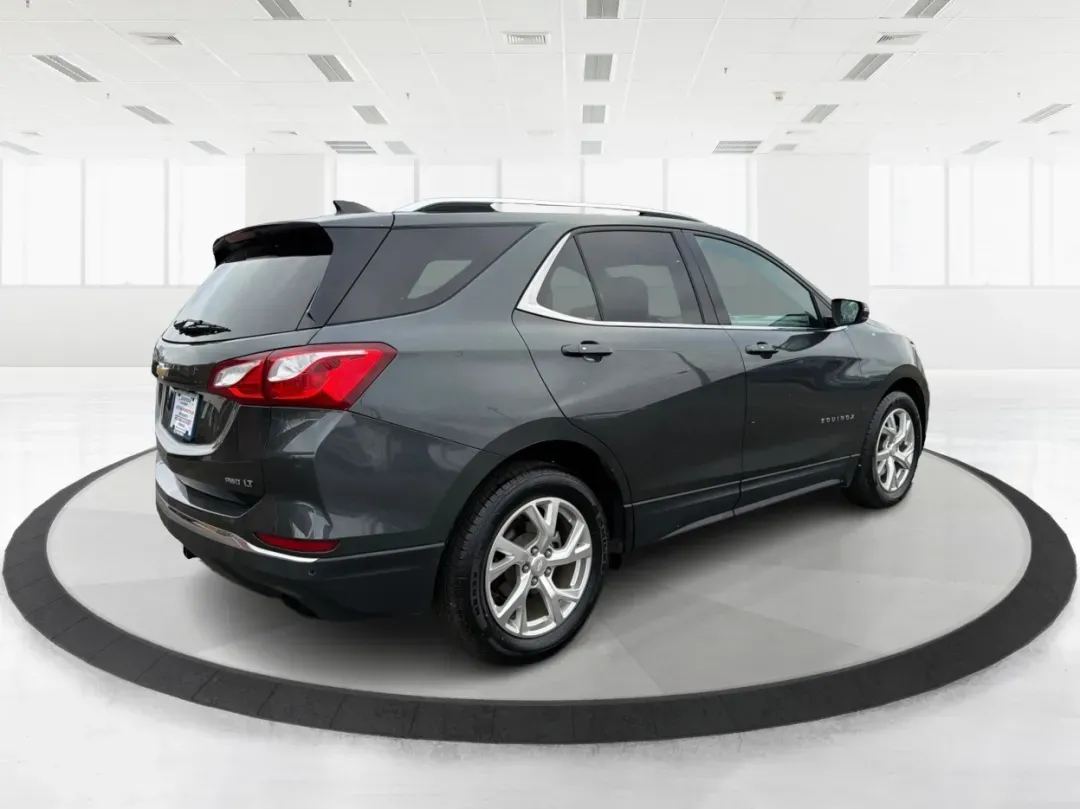 2018 Chevrolet Equinox LT (3GNAXTEX8JS) with an 2L I-4 gasoline direct injection engine, located at 1230 East Main St, Xenia, OH, 45385, (937) 908-9800, 39.688026, -83.910172 - 2018 Chevrolet Equinox LT - Photo#2