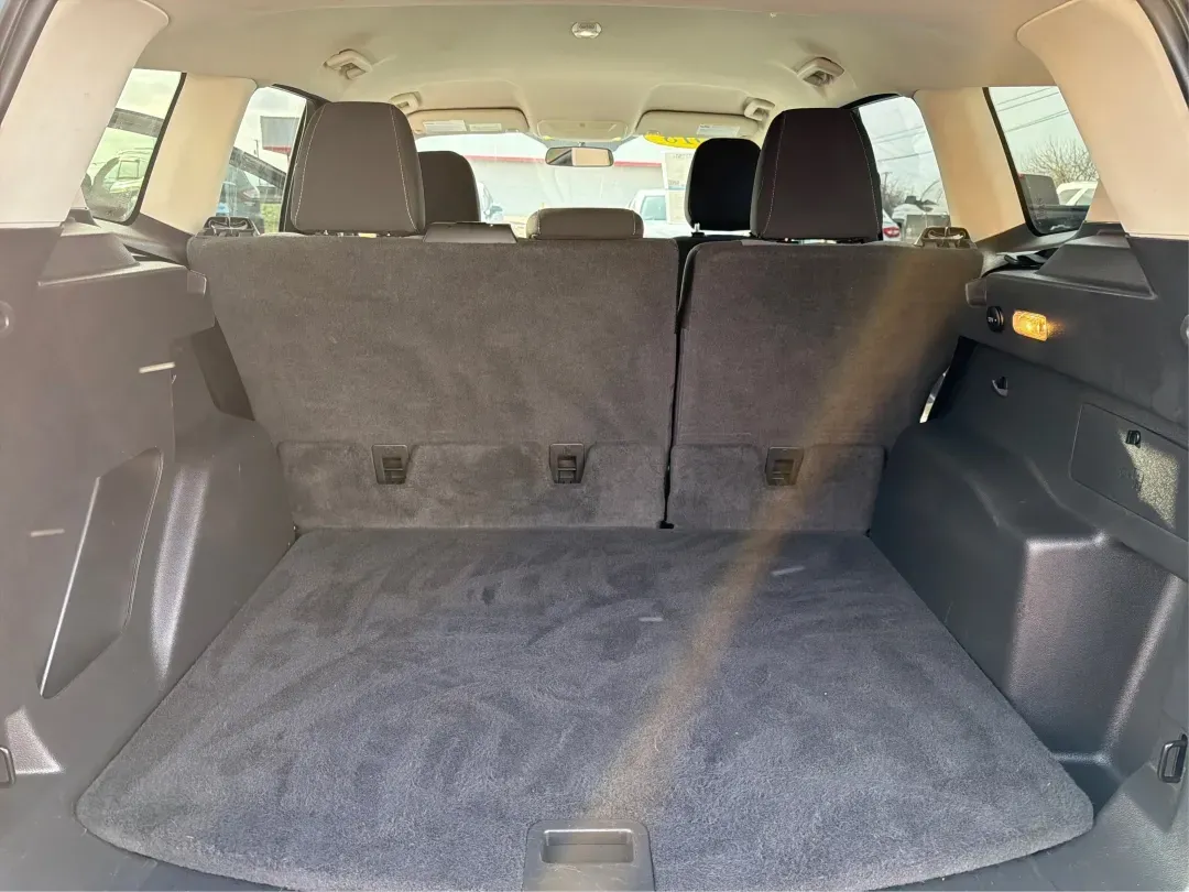 2018 Ford Escape SE (1FMCU9GD6JU) with an Other engine, located at 8750 N County Rd 25A, Piqua, OH, 45356, (937) 908-9800, 40.164391, -84.232513 - 2018 Ford Escape SE - Photo#12