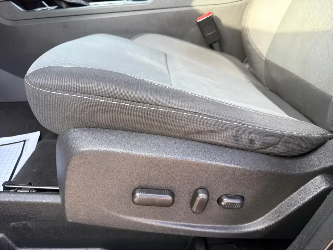 2018 Ford Escape SE (1FMCU9GD6JU) with an Other engine, located at 8750 N County Rd 25A, Piqua, OH, 45356, (937) 908-9800, 40.164391, -84.232513 - 2018 Ford Escape SE - Photo#18