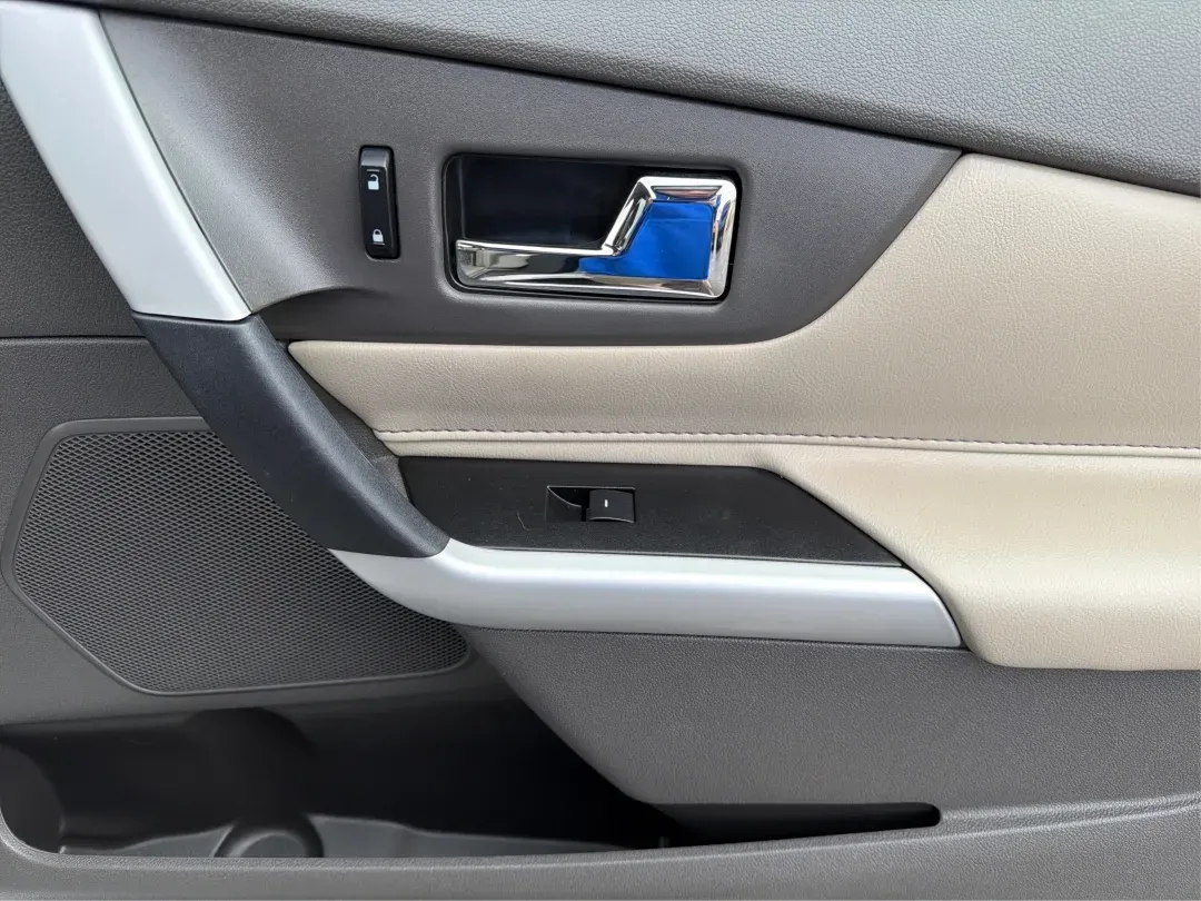 2014 Ford Edge Limited (2FMDK4KC6EB) with an 3.5L V-6 DOHC engine, located at 8750 N County Rd 25A, Piqua, OH, 45356, (937) 908-9800, 40.164391, -84.232513 - 2014 Ford Edge Limited - Photo#19