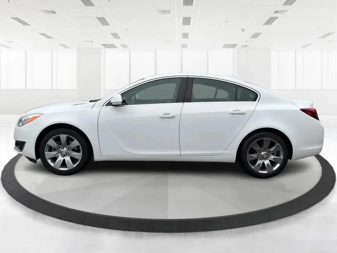 2016 Buick Regal Turbo Premium II (2G4GS5GX7G9) with an 2L I-4 gasoline direct injection engine, located at 8750 N County Rd 25A, Piqua, OH, 45356, (937) 908-9800, 40.164391, -84.232513 - 2016 Buick Regal Turbo Premium II - Photo#5