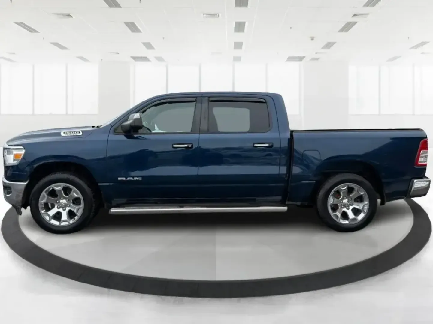 2019 Ram 1500 Big Horn/Lone Star Crew Cab 4x4 5'7 Box (1C6SRFFT9KN) with an 5.7L V8 OHV 16V engine, 8A transmission, located at 880 E. National Road, Vandalia, OH, 45377, (937) 908-9800, 39.891918, -84.183594 - **Unleash Your Adventure with This 2019 Ram 1500 Big Horn/Lone Star Crew Cab in Patriot Blue Pearlcoat!**<br /> <br /> Are you ready to elevate your lifestyle with a truck that can handle both your daily commute and weekend adventures? This 2019 Ram 1500 Big Horn/Lone Star Crew Cab is the perfect co - Photo#5
