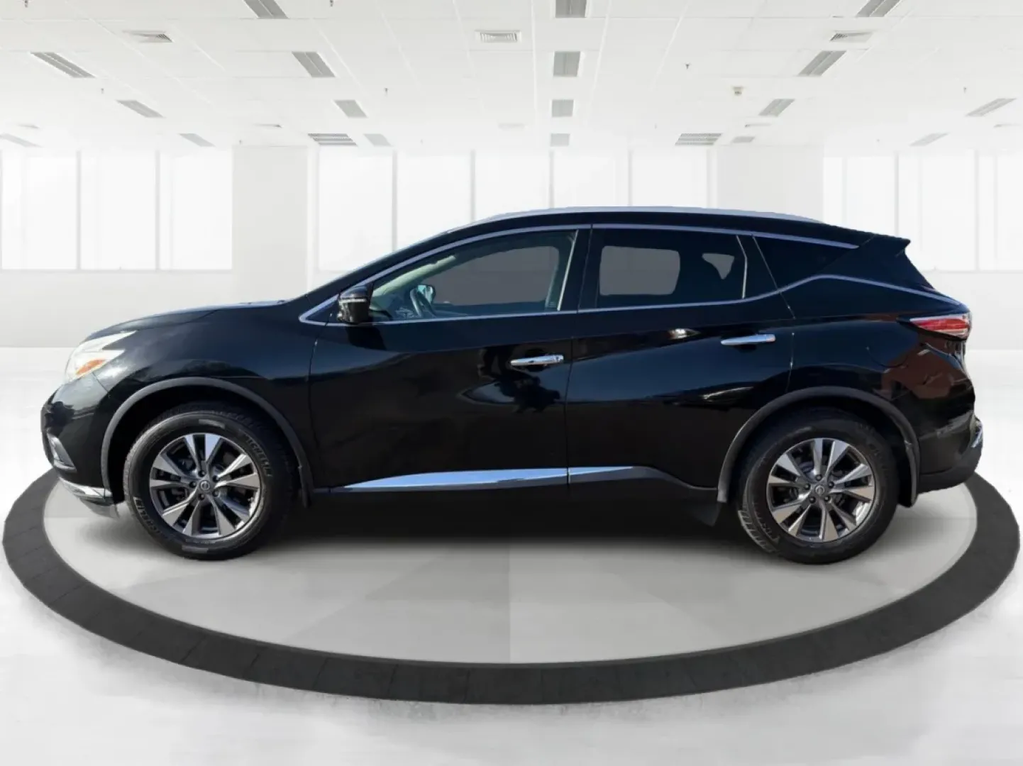 2017 Nissan Murano SL (5N1AZ2MH4HN) with an 3.5L V-6 DOHC engine, located at 8750 N County Rd 25A, Piqua, OH, 45356, (937) 908-9800, 40.164391, -84.232513 - Unleash your adventurous spirit with the 2017 Nissan Murano SL, a stylish and spacious SUV that's perfect for growing families, weekend getaways, or long commutes. Whether you're navigating the busy streets of Piqua, OH, or embarking on a road trip across the Midwest, this vehicle blends comfort, te - Photo#5