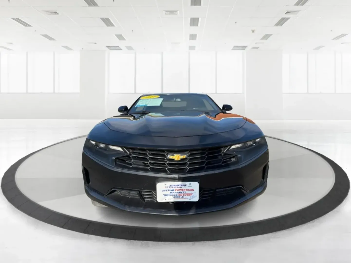 2019 Chevrolet Camaro (1G1FB1RS8K0) with an Other engine, located at 1230 East Main St, Xenia, OH, 45385, (937) 908-9800, 39.688026, -83.910172 - **Unleash Your Inner Adventurer with the 2019 Chevrolet Camaro 1LT at Advantage Car and Credit - Piqua!**<br /> <br /> Are you ready to take your driving experience to the next level? Whether you're seeking the thrill of the open road on weekends or need a stylish and reliable coupe for your daily c - Photo#7