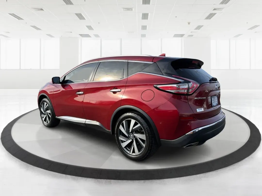 2018 Nissan Murano Platinum (5N1AZ2MGXJN) with an 3.5L V-6 DOHC engine, located at 880 E. National Road, Vandalia, OH, 45377, (937) 908-9800, 39.891918, -84.183594 - **Adventure Awaits with the 2018 Nissan Murano Platinum at Advantage Car and Credit - Vandalia!**<br /> <br /> Are you ready to elevate your driving experience while enjoying the perfect blend of style, comfort, and reliability? The 2018 Nissan Murano Platinum is not just a vehicle; it's the key to - Photo#4