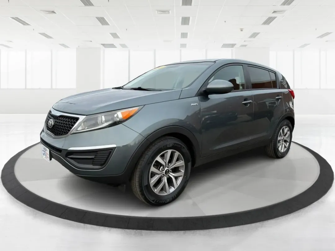 2015 Kia Sportage LX (KNDPBCAC6F7) with an Other engine, located at 4508 South Dixie Dr, Moraine, OH, 45439, (937) 908-9800, 39.689976, -84.218452 - **Unleash Your Adventurous Spirit with the 2015 Kia Sportage LX in Moraine, OH!**<br /> <br /> Are you ready to elevate your lifestyle with a vehicle that perfectly marries practicality and style? The 2015 Kia Sportage LX is your ticket to unforgettable weekend adventures, family outings, and daily - Photo#8