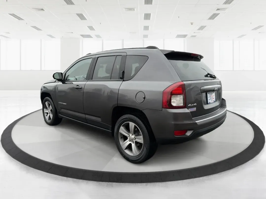 2017 Jeep Compass High Altitude 4x4 (1C4NJDEBXHD) with an 2.4L I-4 DOHC engine, located at 4508 South Dixie Dr, Moraine, OH, 45439, (937) 908-9800, 39.689976, -84.218452 - **Adventure Awaits with the 2017 Jeep Compass High Altitude 4x4!**<br /> <br /> If you're dreaming of weekend getaways, outdoor excursions, or simply need a reliable vehicle for your daily commute, the 2017 Jeep Compass High Altitude 4x4 is your ticket to adventure. Here at Advantage Car and Credit - Photo#4