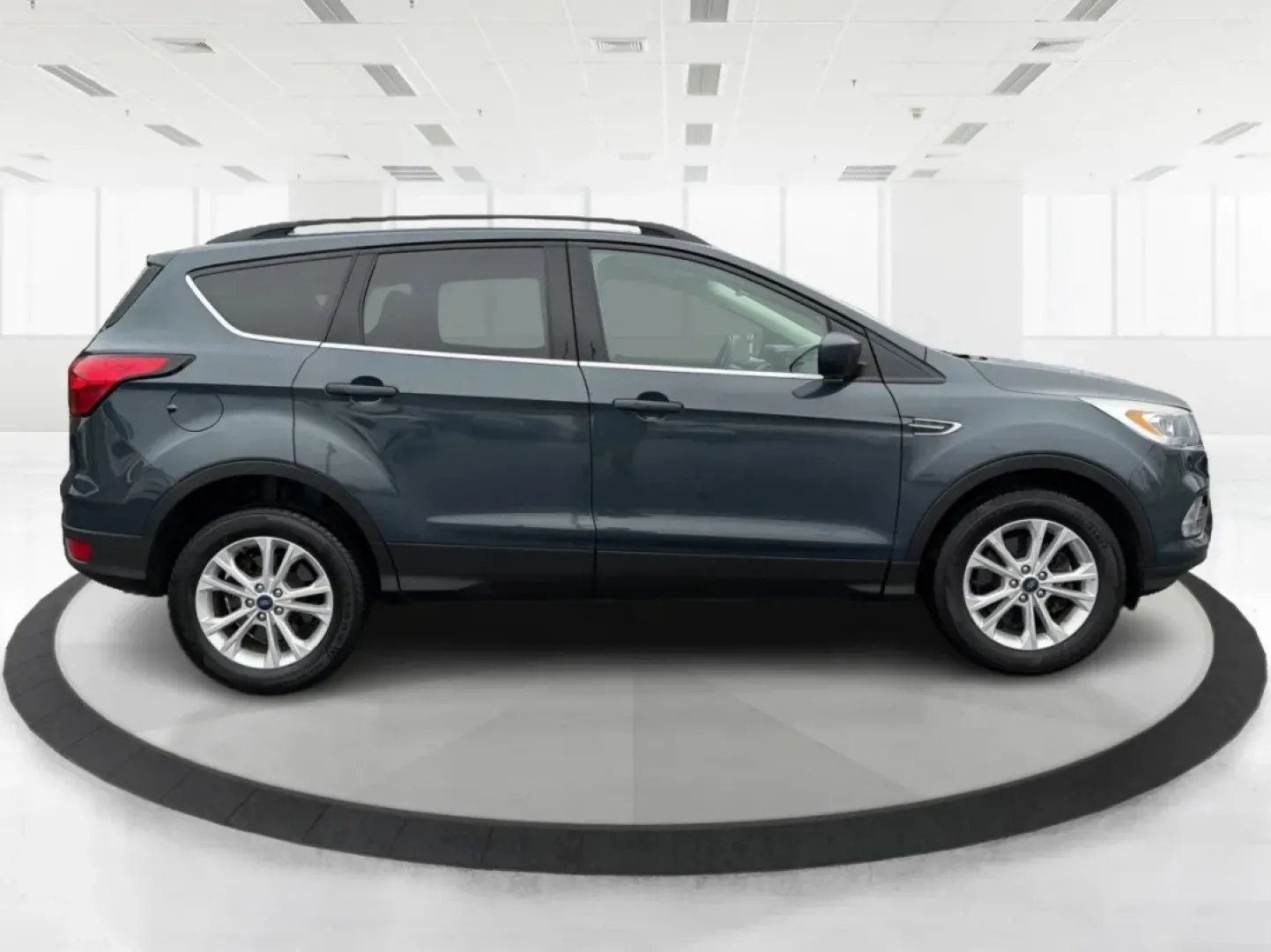 2019 Ford Escape SEL 4WD (1FMCU9HD4KU) with an 1.5L L4 DOHC 16V engine, 6-Speed Automatic transmission, located at 4508 South Dixie Dr, Moraine, OH, 45439, (937) 908-9800, 39.689976, -84.218452 - **Adventure Awaits in the 2019 Ford Escape SEL 4WD: Your Next Family SUV!**<br /> <br /> Embrace the thrill of adventure without compromising comfort and safety with the 2019 Ford Escape SEL 4WD, now available at Advantage Car and Credit - Moraine. Perfect for growing families or anyone seeking a ve - Photo#1