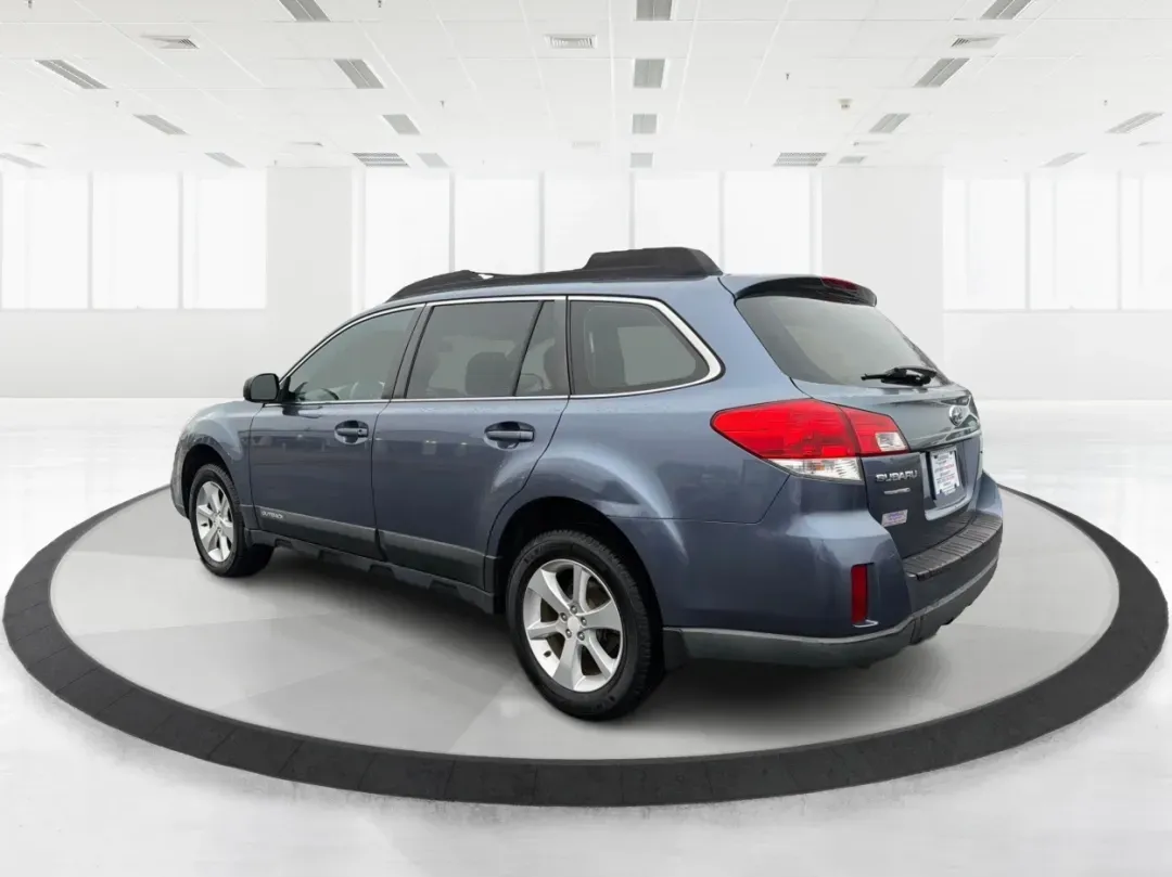 2014 Subaru Outback 2.5i (4S4BRCAC5E3) with an 2.5L H-4 DOHC engine, located at 1230 East Main St, Xenia, OH, 45385, (937) 908-9800, 39.688026, -83.910172 - **Adventure Awaits with the 2014 Subaru Outback 2.5i at Advantage Car and Credit - Xenia!**<br /> <br /> Are you ready to elevate your lifestyle with a vehicle designed for both comfort and adventure? The 2014 Subaru Outback 2.5i is your perfect companion for weekend getaways, family road trips, or - Photo#4