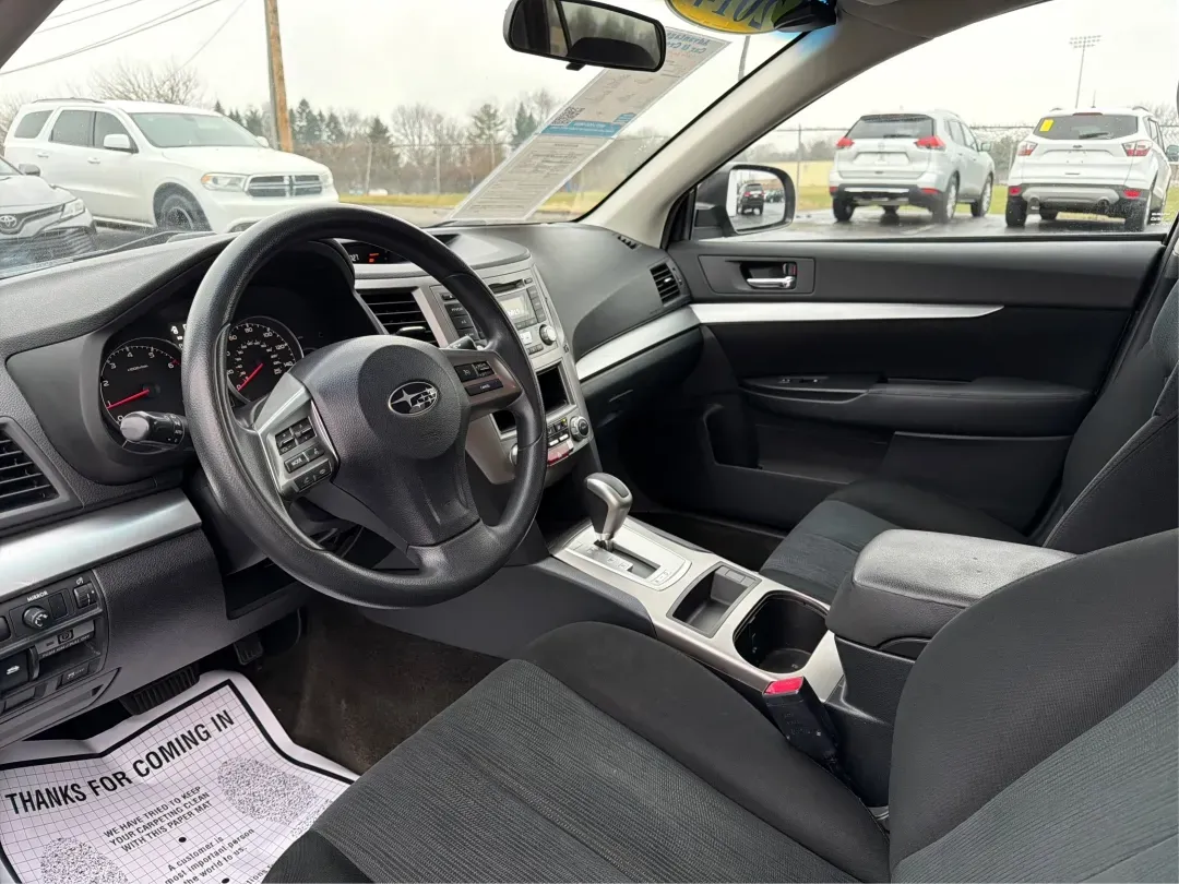 2014 Subaru Outback 2.5i (4S4BRCAC5E3) with an 2.5L H-4 DOHC engine, located at 1230 East Main St, Xenia, OH, 45385, (937) 908-9800, 39.688026, -83.910172 - **Adventure Awaits with the 2014 Subaru Outback 2.5i at Advantage Car and Credit - Xenia!**<br /> <br /> Are you ready to elevate your lifestyle with a vehicle designed for both comfort and adventure? The 2014 Subaru Outback 2.5i is your perfect companion for weekend getaways, family road trips, or - Photo#9