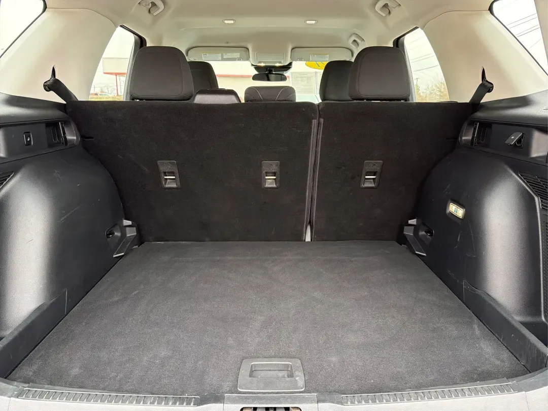 2021 Ford Bronco Sport Base (3FMCR9A63MR) with an Other engine, located at 1230 East Main St, Xenia, OH, 45385, (937) 908-9800, 39.688026, -83.910172 - Experience adventure like never before with the rugged 2021 Ford Bronco Sport Base, now available at Advantage Car and Credit in Xenia, OH! Perfect for outdoor enthusiasts and weekend warriors, this versatile SUV is designed to handle both urban streets and off-road trails. With stylish elegance and - Photo#12