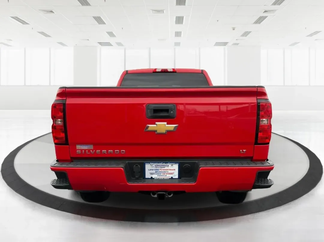 2017 Chevrolet Silverado 1500 2LT (1GCVKREC2HZ) with an EcoTec3 4.3L V-6 gasoline direct injection engine, located at 4508 South Dixie Dr, Moraine, OH, 45439, (937) 908-9800, 39.689976, -84.218452 - **Unleash Adventure with the 2017 Chevrolet Silverado 1500 at Advantage Car and Credit Moraine, OH!**<br /> <br /> Are you ready to conquer your daily commute or embark on thrilling weekend adventures? The 2017 Chevrolet Silverado 1500 is more than just a truck; it's a lifestyle choice perfect for - Photo#3