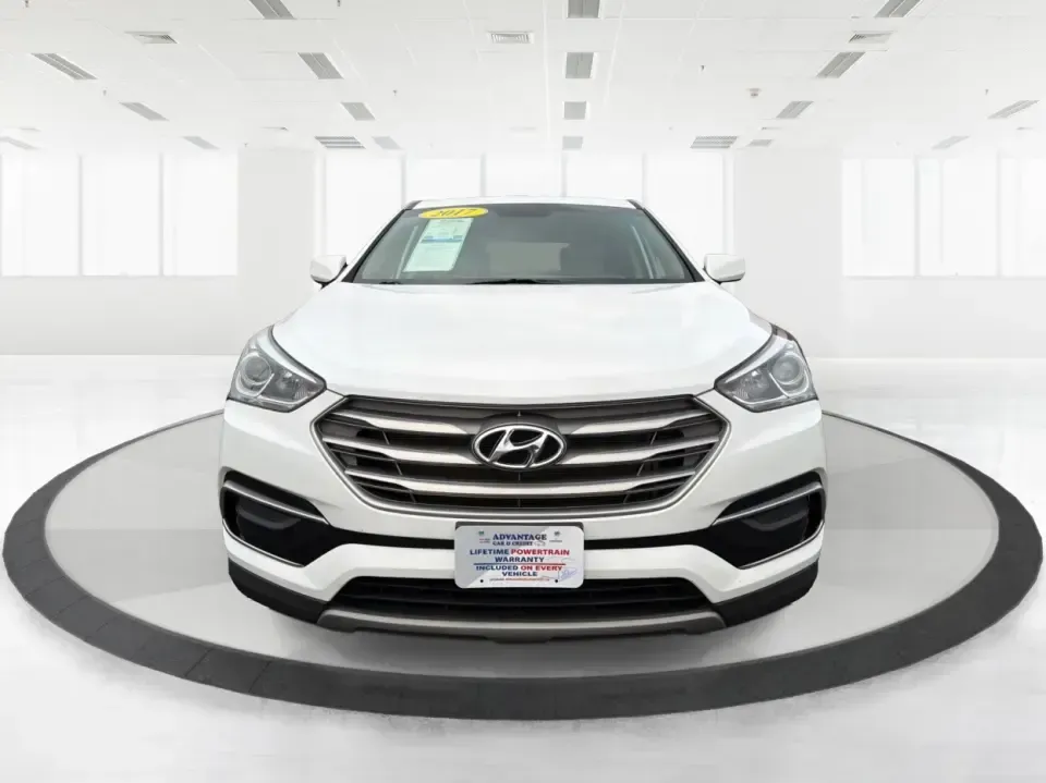 2017 Hyundai Santa Fe 2.4L (5NMZTDLB2HH) with an Theta II 2.4L I-4 gasoline direct injection engine, 6A transmission, located at 1951 S Dayton Lakeview Rd., New Carlisle, OH, 45344, (937) 908-9800, 39.890999, -84.050255 - **Elevate Your Family Adventures with the 2017 Hyundai Santa Fe at Advantage Car and Credit!**<br /> <br /> Are you searching for the perfect vehicle to accommodate your growing family or to enhance your weekend getaways? Look no further! The 2017 Hyundai Santa Fe is a versatile and spacious SUV des - Photo#7