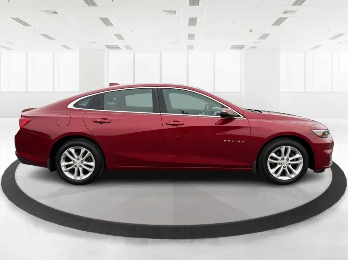 2017 Chevrolet Malibu 1LT (1G1ZE5ST1HF) with an 1.5L I-4 gasoline direct injection engine, located at 4508 South Dixie Dr, Moraine, OH, 45439, (937) 908-9800, 39.689976, -84.218452 - Are you searching for the perfect sedan that balances style, comfort, and reliability? Look no further than the 2017 Chevrolet Malibu 1LT available at Advantage Car and Credit in Moraine, OH. This vehicle is not just a mode of transportation; it's an enhancement to your lifestyle, whether you're nav - Photo#1