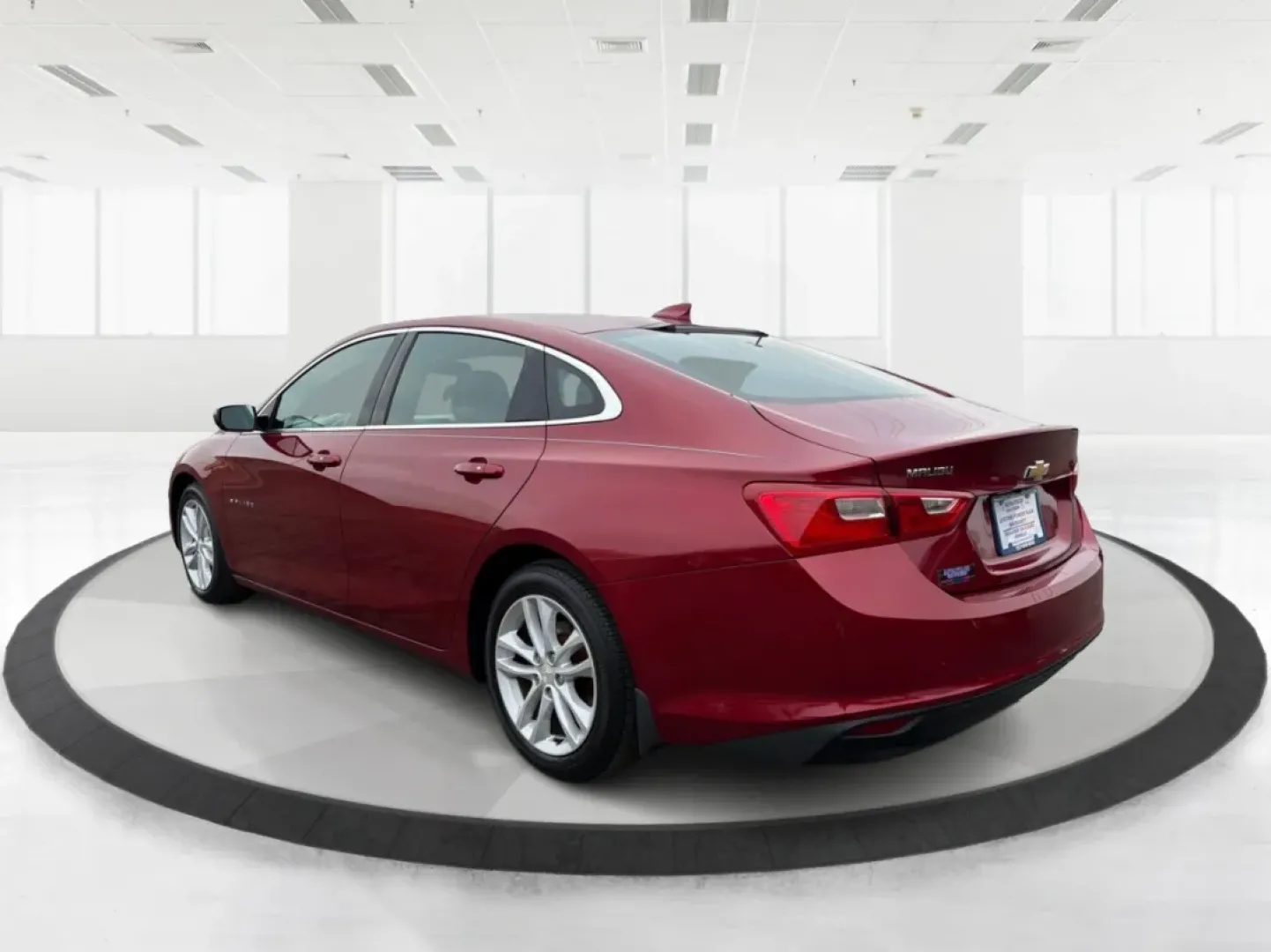 2017 Chevrolet Malibu 1LT (1G1ZE5ST1HF) with an 1.5L I-4 gasoline direct injection engine, located at 4508 South Dixie Dr, Moraine, OH, 45439, (937) 908-9800, 39.689976, -84.218452 - Are you searching for the perfect sedan that balances style, comfort, and reliability? Look no further than the 2017 Chevrolet Malibu 1LT available at Advantage Car and Credit in Moraine, OH. This vehicle is not just a mode of transportation; it's an enhancement to your lifestyle, whether you're nav - Photo#4