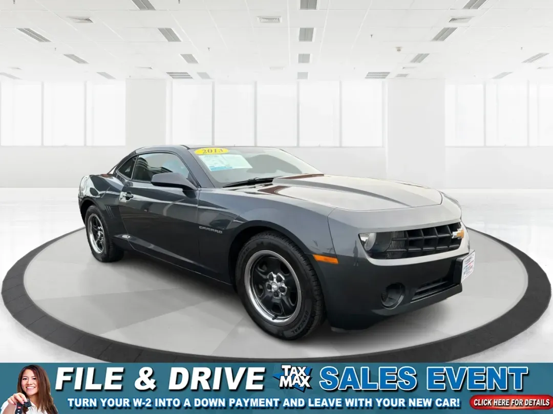 2013 Chevrolet Camaro 2LS (2G1FA1E35D9) with an 3.6L V-6 gasoline direct injection engine, located at 8750 N County Rd 25A, Piqua, OH, 45356, (937) 908-9800, 40.164391, -84.232513 - Experience the thrill of the open road with the 2013 Chevrolet Camaro 2LS, an exhilarating coupe that effortlessly blends style, performance, and practicality. Ideal for weekend adventures, daily commuting, or simply turning heads as you cruise through Troy, OH, this vehicle is built for those who a - Photo#0