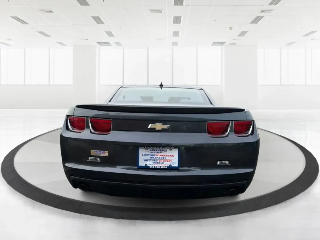 2013 Chevrolet Camaro 2LS (2G1FA1E35D9) with an 3.6L V-6 gasoline direct injection engine, located at 8750 N County Rd 25A, Piqua, OH, 45356, (937) 908-9800, 40.164391, -84.232513 - Experience the thrill of the open road with the 2013 Chevrolet Camaro 2LS, an exhilarating coupe that effortlessly blends style, performance, and practicality. Ideal for weekend adventures, daily commuting, or simply turning heads as you cruise through Troy, OH, this vehicle is built for those who a - Photo#3