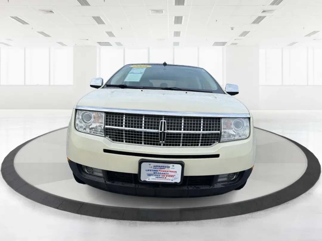 2008 Lincoln MKX Base (2LMDU88CX8B) with an Other engine, located at 1184 Kauffman Ave, Fairborn, OH, 45324, (937) 908-9800, 39.807072, -84.030914 - **Discover Luxury and Comfort with the 2008 Lincoln MKX at Advantage Car and Credit in Fairborn, OH!**<br /> <br /> Are you in the market for a vehicle that seamlessly combines elegance, comfort, and reliability? Look no further than the stunning 2008 Lincoln MKX available at Advantage Car and Credi - Photo#7
