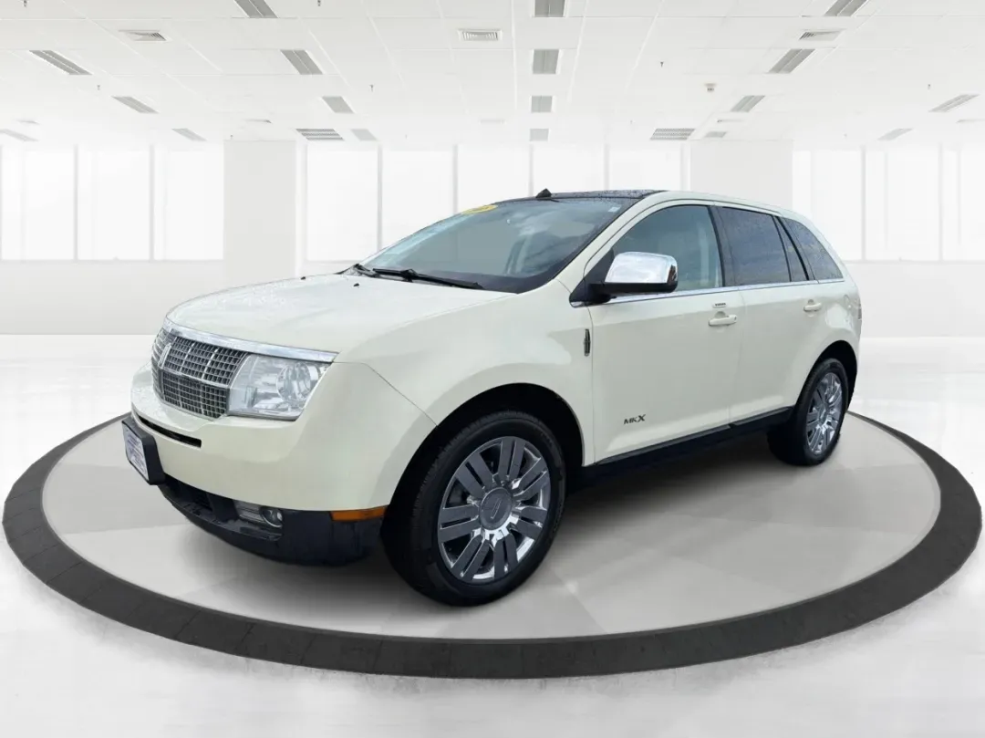 2008 Lincoln MKX Base (2LMDU88CX8B) with an Other engine, located at 1184 Kauffman Ave, Fairborn, OH, 45324, (937) 908-9800, 39.807072, -84.030914 - **Discover Luxury and Comfort with the 2008 Lincoln MKX at Advantage Car and Credit in Fairborn, OH!**<br /> <br /> Are you in the market for a vehicle that seamlessly combines elegance, comfort, and reliability? Look no further than the stunning 2008 Lincoln MKX available at Advantage Car and Credi - Photo#8