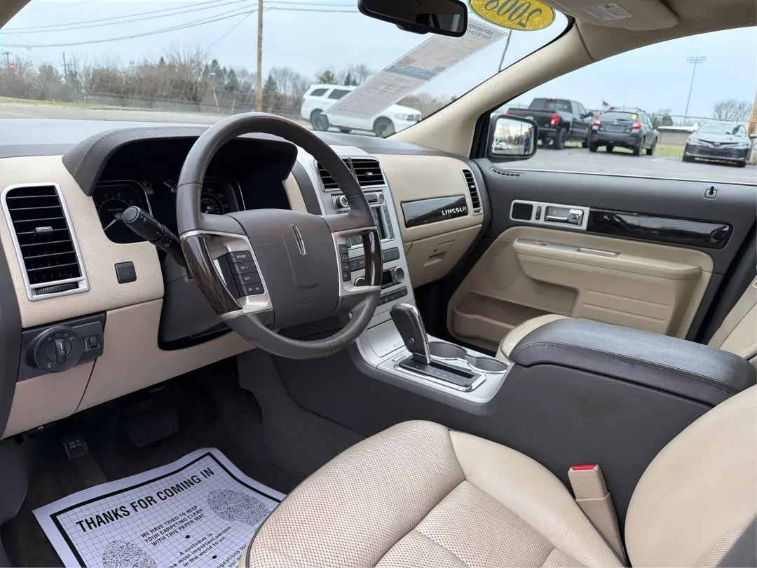 2008 Lincoln MKX Base (2LMDU88CX8B) with an Other engine, located at 1184 Kauffman Ave, Fairborn, OH, 45324, (937) 908-9800, 39.807072, -84.030914 - **Discover Luxury and Comfort with the 2008 Lincoln MKX at Advantage Car and Credit in Fairborn, OH!**<br /> <br /> Are you in the market for a vehicle that seamlessly combines elegance, comfort, and reliability? Look no further than the stunning 2008 Lincoln MKX available at Advantage Car and Credi - Photo#9
