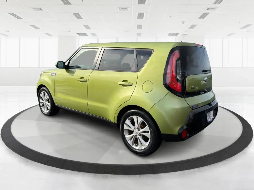 2016 Kia Soul + (KNDJP3A52G7) with an 2L I-4 gasoline direct injection engine, located at 8750 N County Rd 25A, Piqua, OH, 45356, (937) 908-9800, 40.164391, -84.232513 - **Experience Versatility and Style with the 2016 Kia Soul at Advantage Car and Credit!**<br /> <br /> Are you looking for a vehicle that seamlessly blends practicality with a vibrant lifestyle? The 2016 Kia Soul is the perfect companion for your daily commutes, weekend getaways, or family outings. W - Photo#4