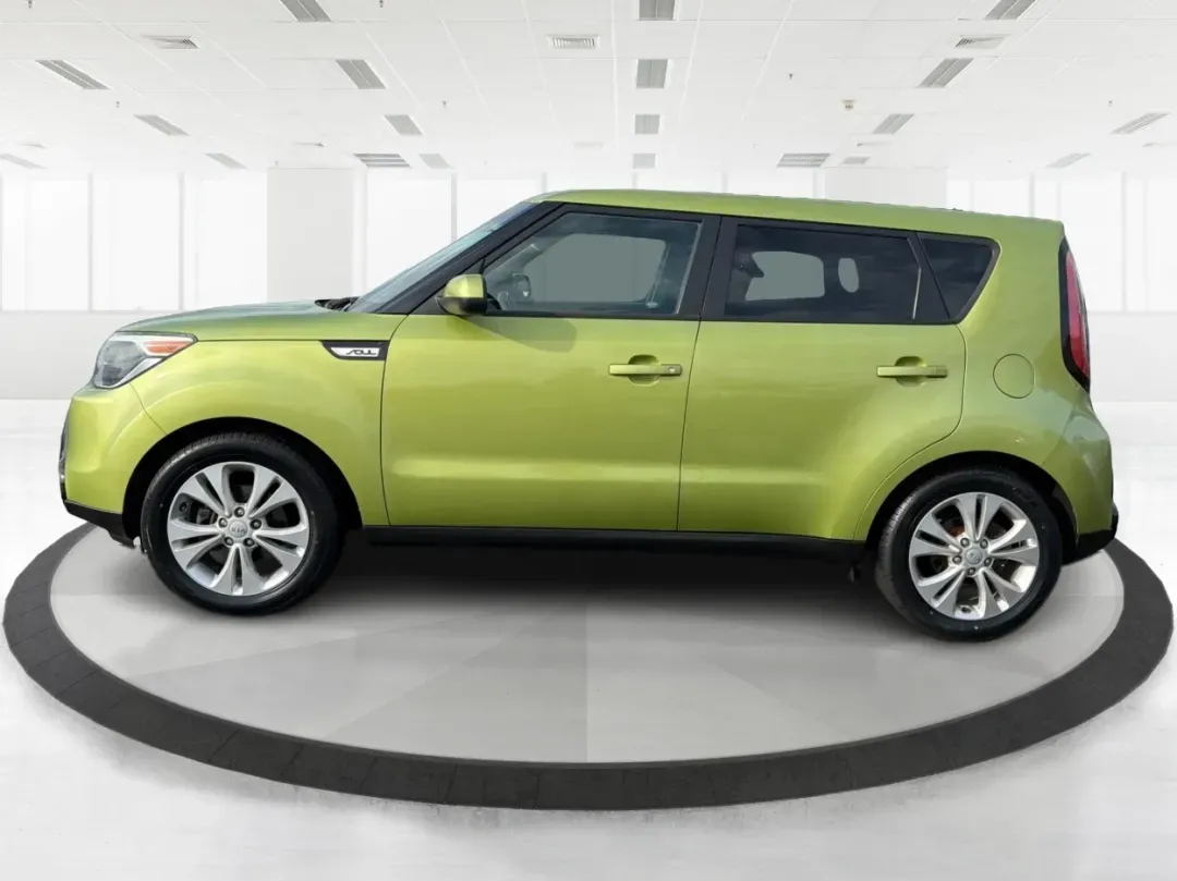 2016 Kia Soul + (KNDJP3A52G7) with an 2L I-4 gasoline direct injection engine, located at 8750 N County Rd 25A, Piqua, OH, 45356, (937) 908-9800, 40.164391, -84.232513 - **Experience Versatility and Style with the 2016 Kia Soul at Advantage Car and Credit!**<br /> <br /> Are you looking for a vehicle that seamlessly blends practicality with a vibrant lifestyle? The 2016 Kia Soul is the perfect companion for your daily commutes, weekend getaways, or family outings. W - Photo#5