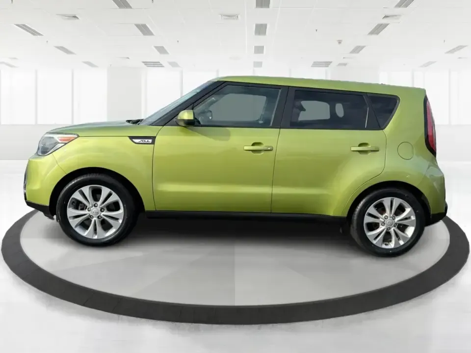 2016 Kia Soul + (KNDJP3A52G7) with an 2L I-4 gasoline direct injection engine, 6A transmission, located at 8750 N County Rd 25A, Piqua, OH, 45356, (937) 908-9800, 40.164391, -84.232513 - **Experience Versatility and Style with the 2016 Kia Soul at Advantage Car and Credit!**<br /> <br /> Are you looking for a vehicle that seamlessly blends practicality with a vibrant lifestyle? The 2016 Kia Soul is the perfect companion for your daily commutes, weekend getaways, or family outings. W - Photo#5